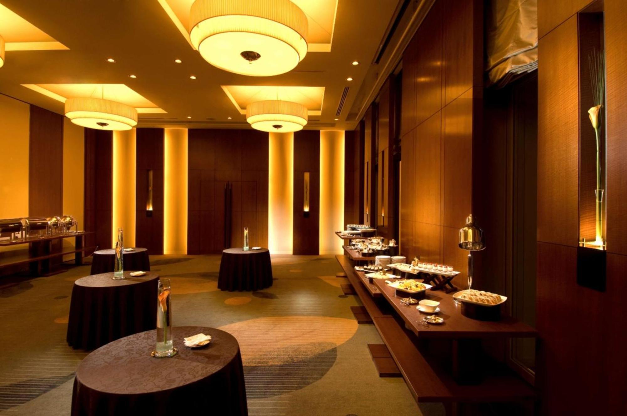 Conrad Tokyo Hotel Kültér fotó