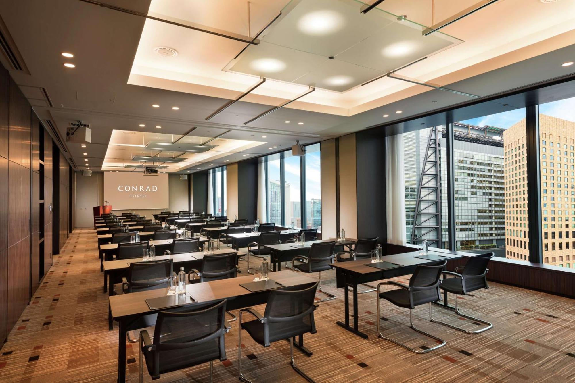 Conrad Tokyo Hotel Kültér fotó